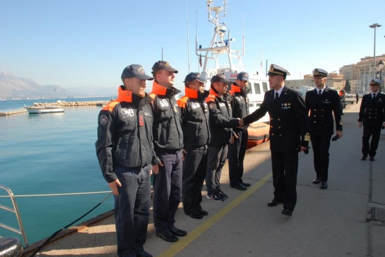 Il Comandante Regionale del Lazio della Guardia Costiera visita Ponza