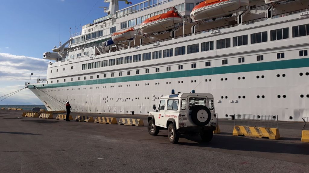 La nave da crociera ALBATROS approda a Gaeta