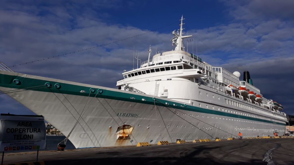 IMG-20190516-WA0022-1024x576 La nave da crociera ALBATROS approda a Gaeta