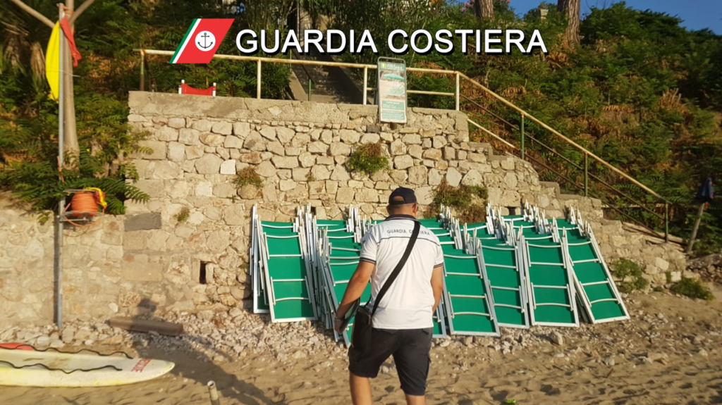 foto-2-1024x575 Guardia Costiera contrasto al preposizionamento abusivo delle spiagge libere